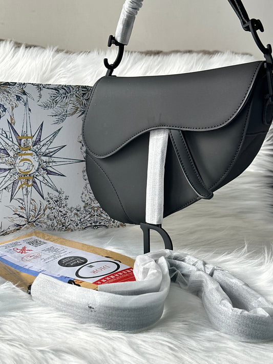 The midnight saddle bag